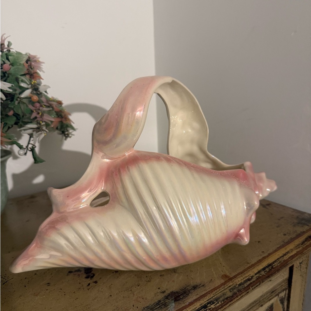 Rare! 🧜🏽‍♀️Vintage Mermaid Shell Ceramic Basket - Picture 5 of 6